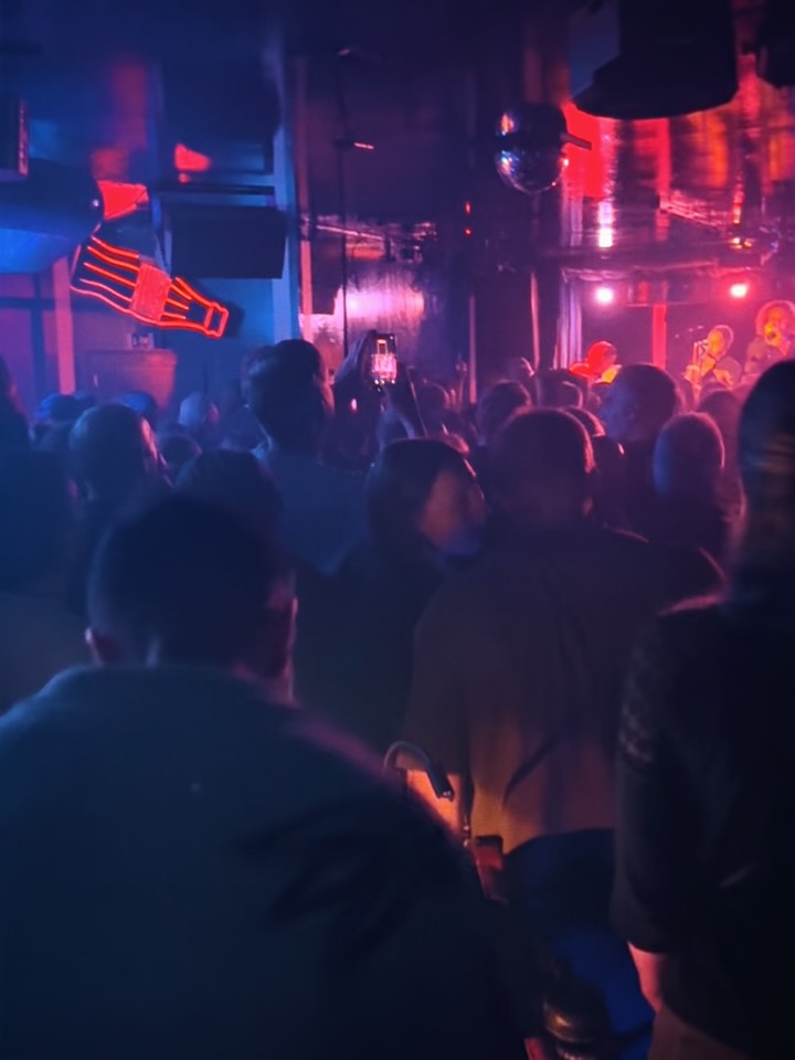 Tour so far… surviving beautifully ☕🌈
1: meet our vibing sound technician @blueshellclub
2: on our way to Hannover @kulturzentrumfaust
3: 1, 2 soundcheck in a tiny club 😅
4: tall guy, tiny instrument 🎺
5: wat zullen we drinken?
6: water ballet grand finale 🤸
7: ready for take-off? @rotondes
8: sweaty club
9: door-G 🚪
10: work work work
.
.
.
#livetechno #livehousemusic #brassrave #clubtour #brasstechno #luxembourgcity #köln #hannover #random #tourlife