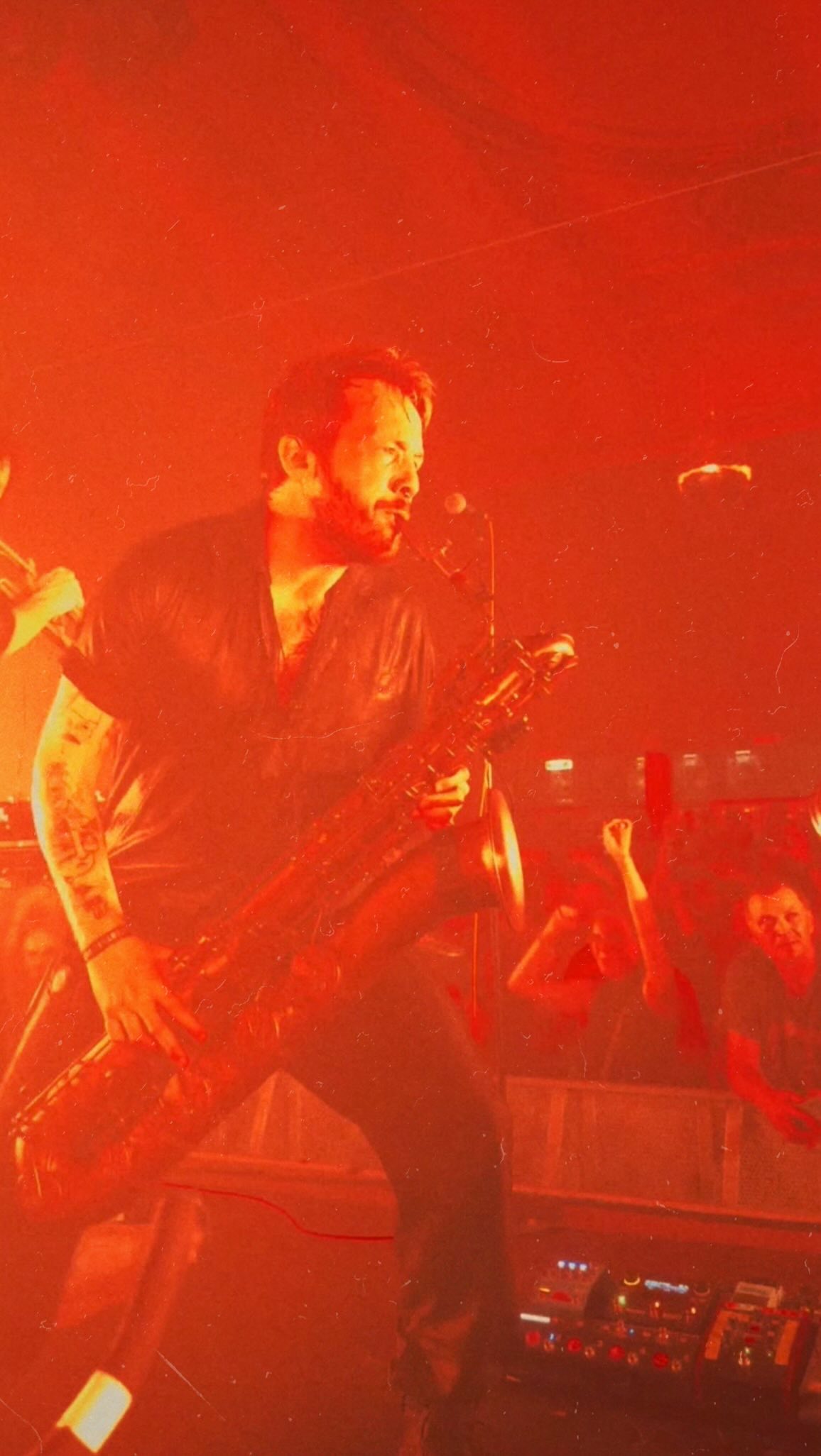 DRESDEN that was insaaaaane! Thanks for having us Polimagie festival @beatpol_dresden - very lovely cool venue! 🪬💥

video by @liondeclerck